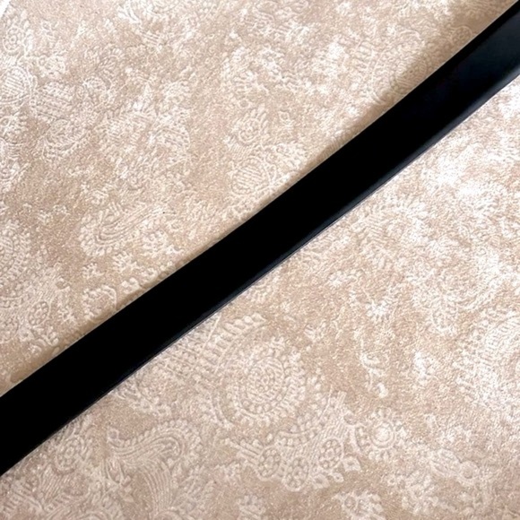 Brand New Michael Kors Genuine Leather Reversible Belt Black Gold Tone Buckle